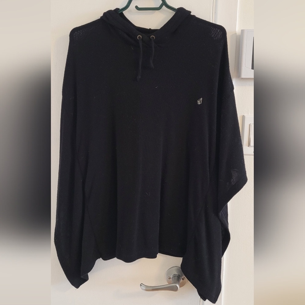 Volcom Black Hoodie Oversized Sweatshirt